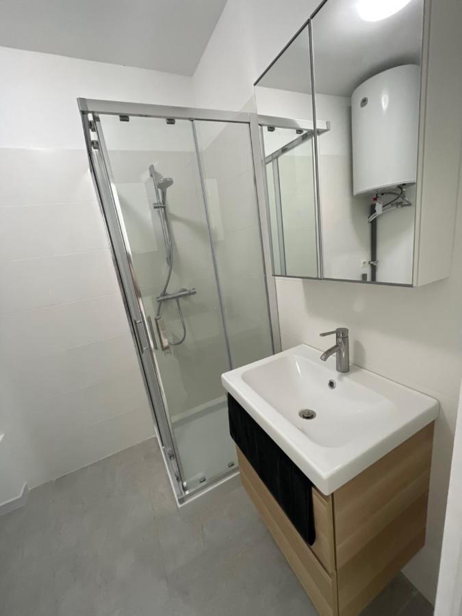 Appartement 30 M2, Piscine Et Parking Prive Муан-Сарту Экстерьер фото
